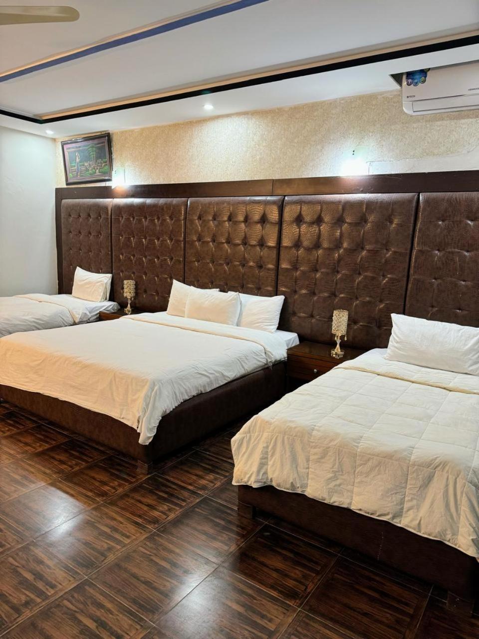 Casa Blanca Boutique Guest House Ісламабад Номер фото