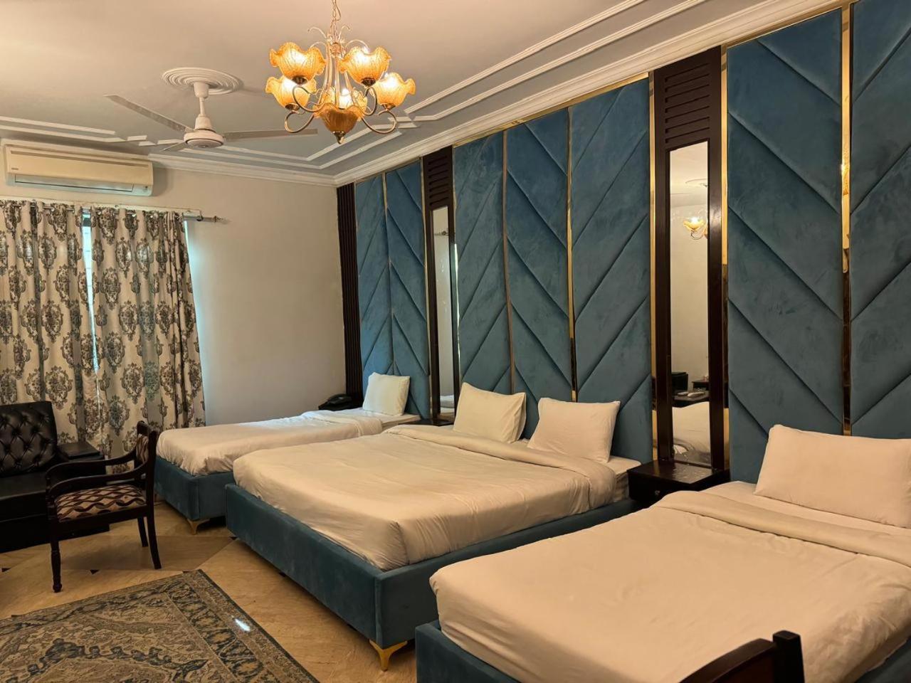 Casa Blanca Boutique Guest House Ісламабад Номер фото