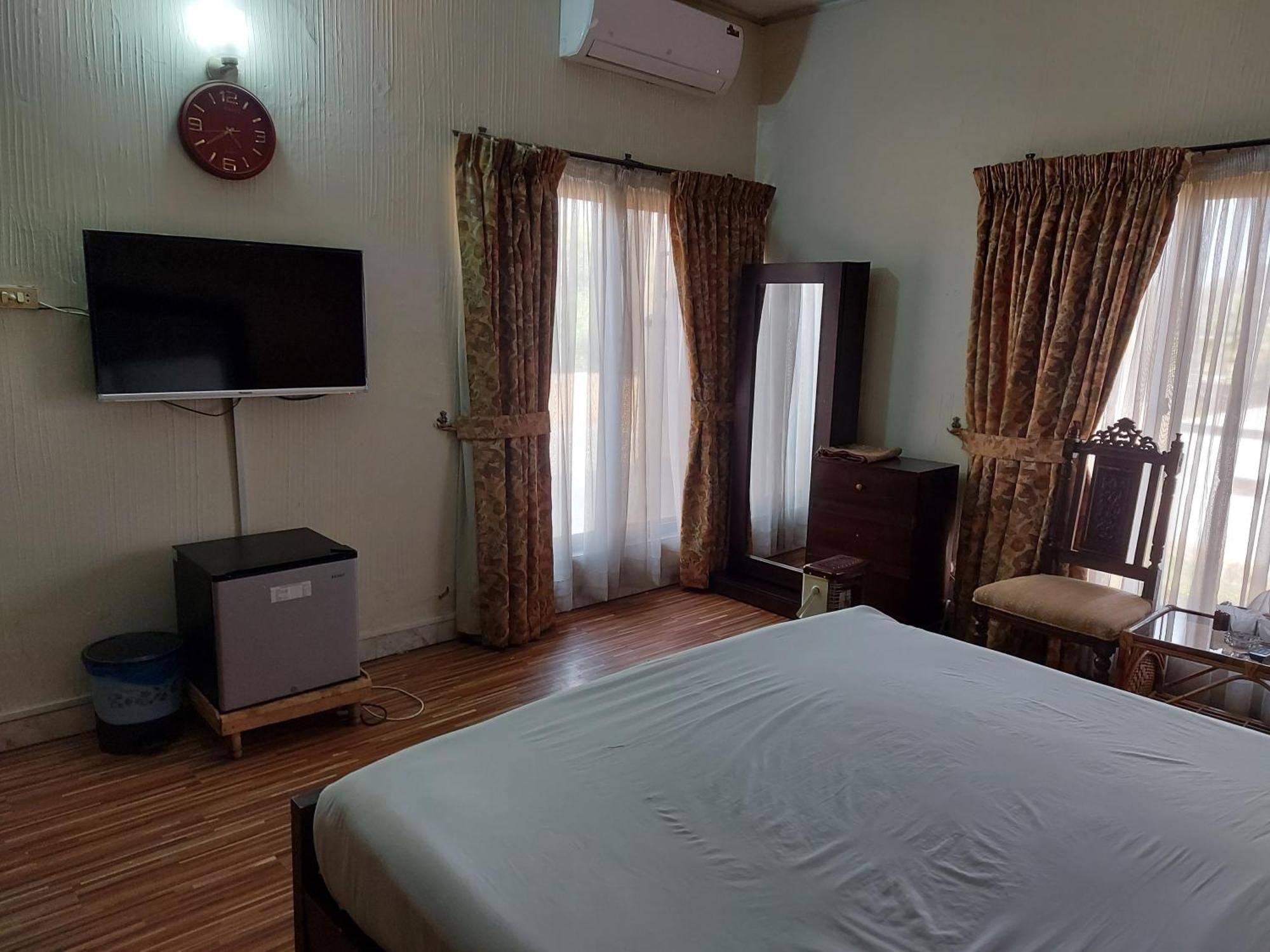 Casa Blanca Boutique Guest House Ісламабад Номер фото