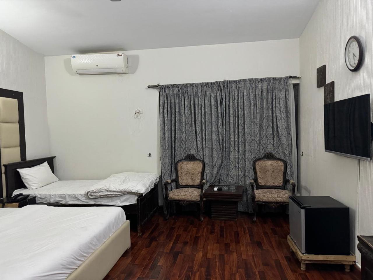 Casa Blanca Boutique Guest House Ісламабад Екстер'єр фото